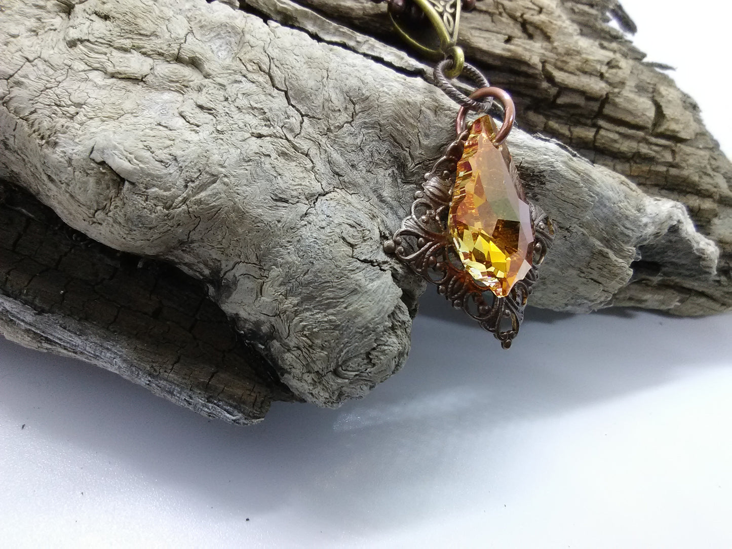 Crystal Honey — Necklace