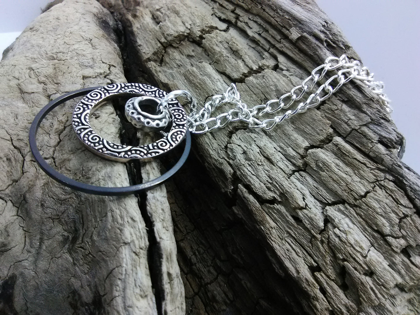 Circles? Venn diagram?? — Necklace